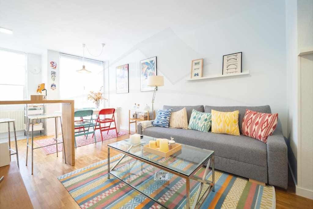 Colours Apartamento Oviedo Dış mekan fotoğraf